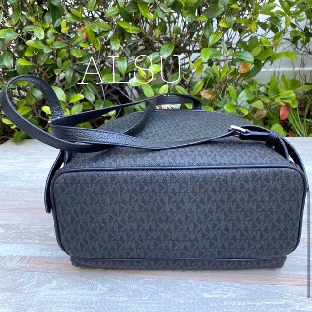 Michael Kors Abbey Large Backpack Mini Logo Black - Picture 6 of 8